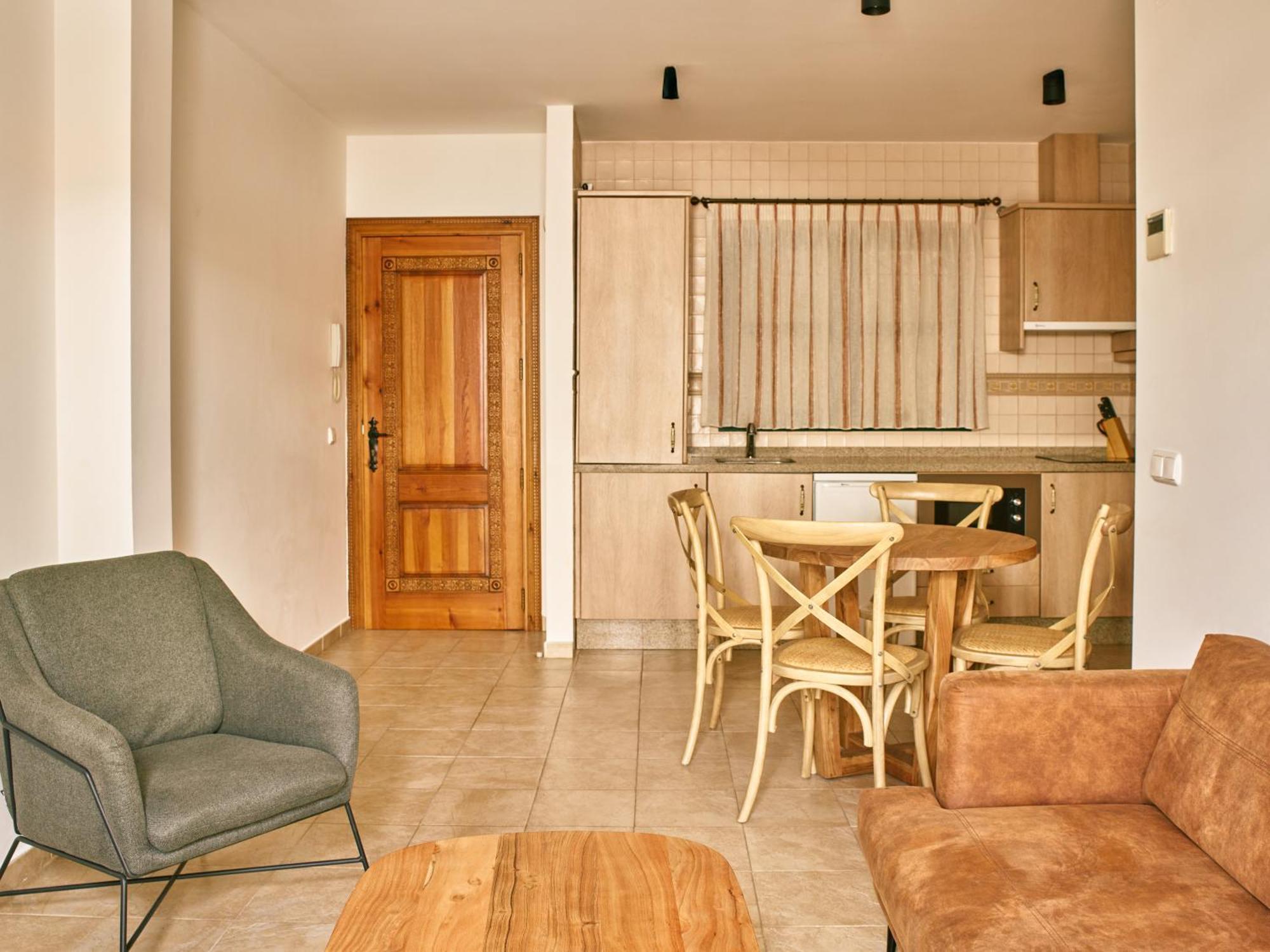 Apartamentos Turisticos Casa De La Borrega Εστεπόνα Εξωτερικό φωτογραφία