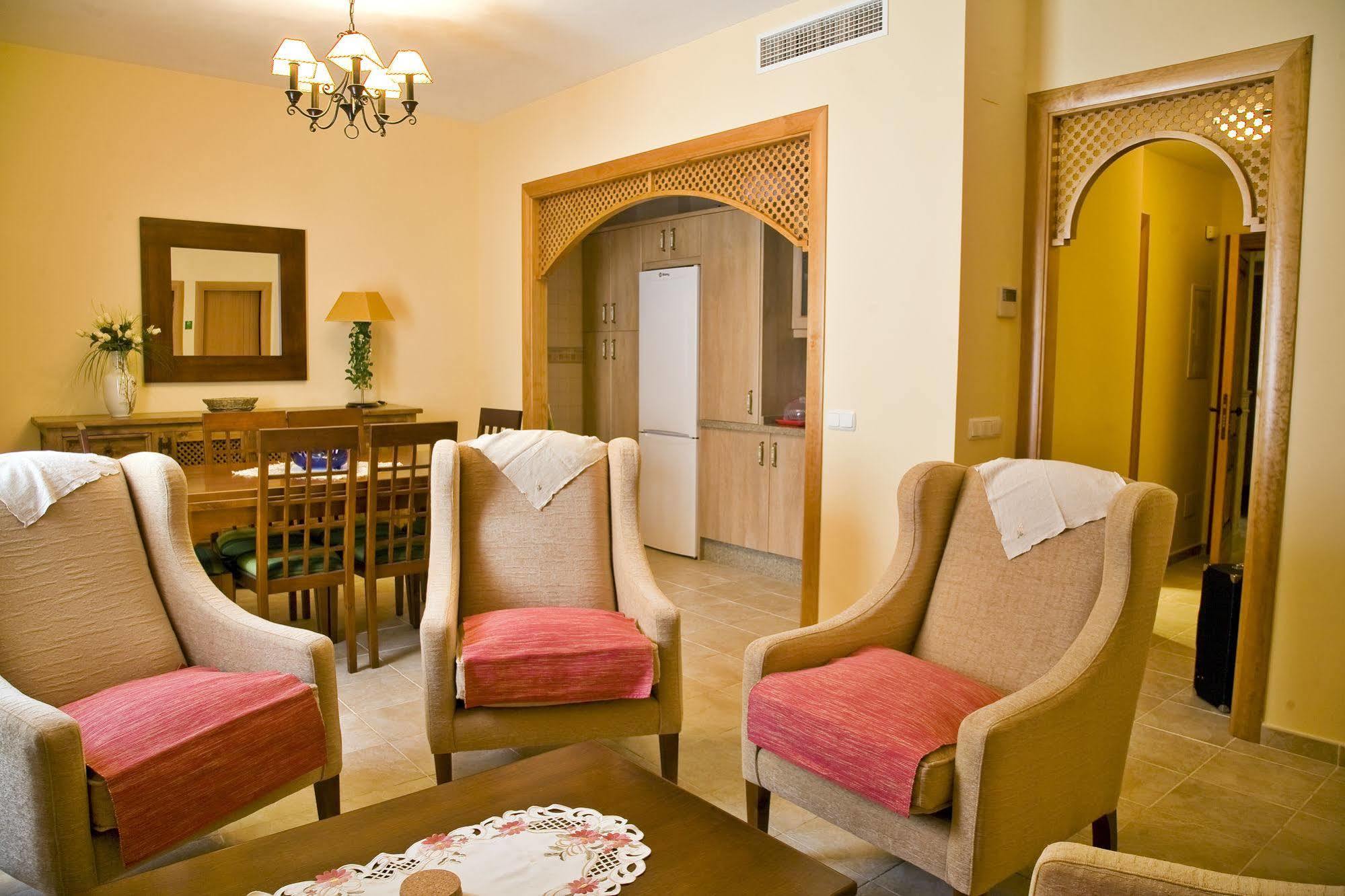 Apartamentos Turisticos Casa De La Borrega Εστεπόνα Εξωτερικό φωτογραφία